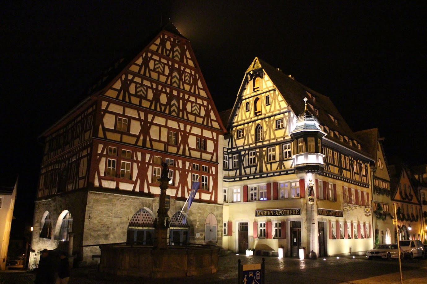 Rothenberg at night